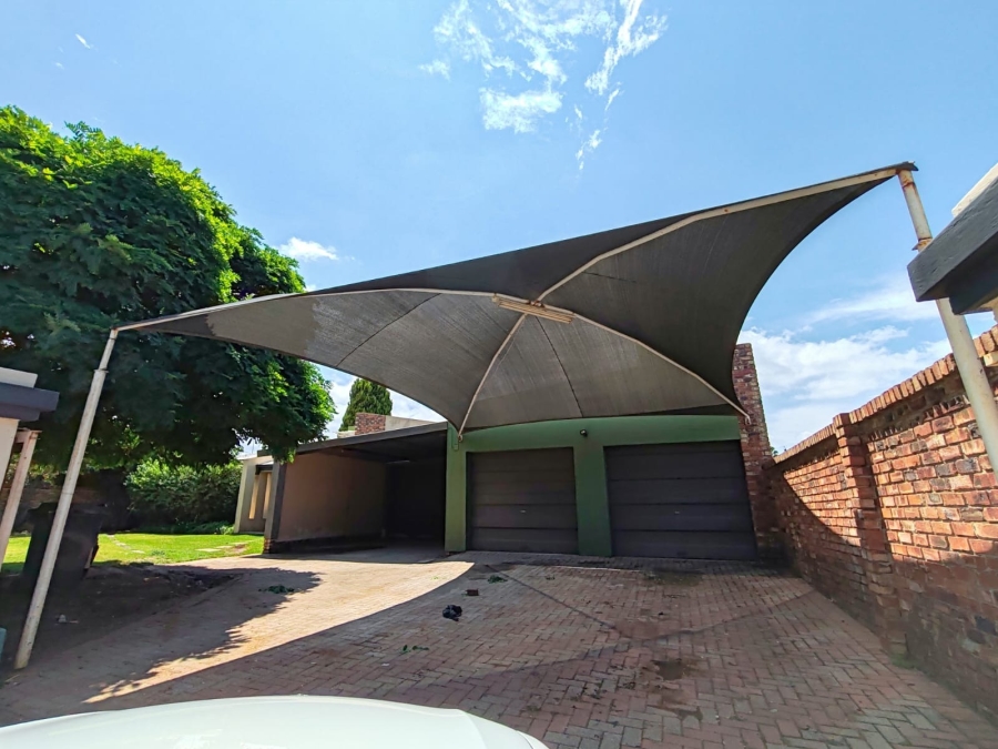 3 Bedroom Property for Sale in Grimbeeck Park North West